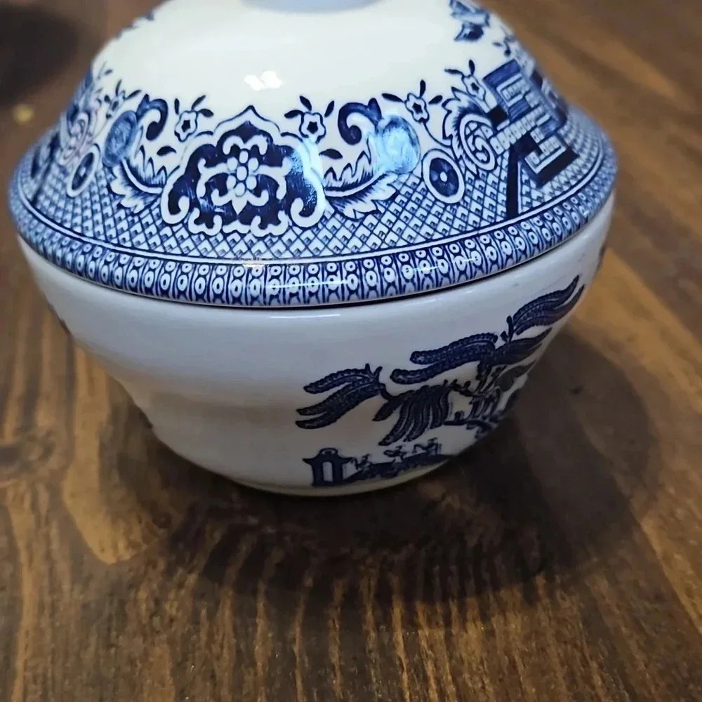 VINTAGE CHURCHILL SUGAR BOWL - Picture 3 of 6